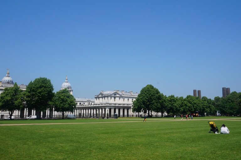 Universitas Buddhi Dharma: Menyediakan Pendidikan Berkualitas dengan Nilai-Nilai Keagamaan